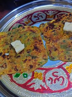 मेथी पराठा (methi paratha recipe in hindi) रेसिपी मुख्य फोटो