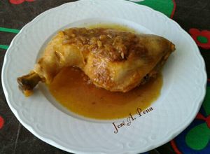 Foto principal de Muslo y contramuslo de pollo en salsa de azafrán #pollo y listo
