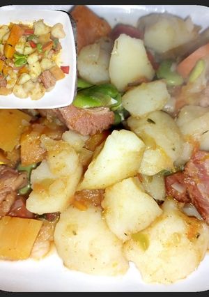 Una foto de "Guiso de Octubre" con habas frescas🥔🫛🥕🍲