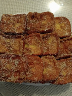 Una foto de Torrijas de azúcar y canela