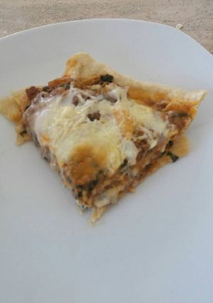 Una foto de Lasagna de carne con fideos echos en casa