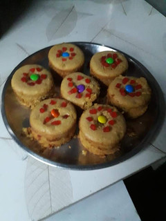 मैंगो चॉकलेट कप केक (Mango chocolate cup cake recipe in Hindi) रेसिपी मुख्य फोटो