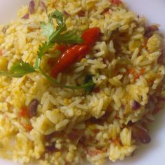 A picture of Fried rice with chilly.