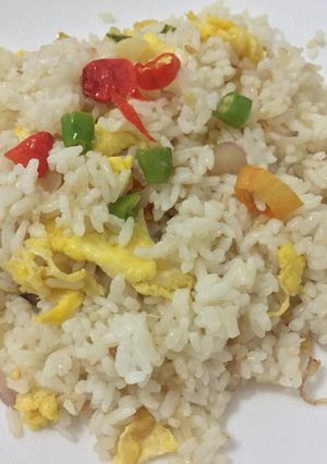 Foto resep Nasi goreng darurat gurih & simple #dirumahaja