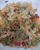 Pasta con verduras y carne