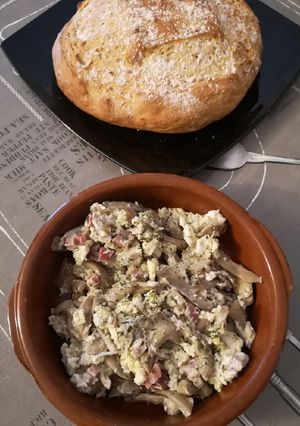 Una foto de Revuelto de setas con jamón