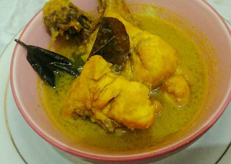 Opor ayam kuning bumbu instan ?