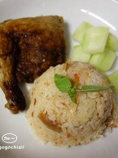 《料理》勤億幸福雞高湯~番茄飯 的食譜成品照片