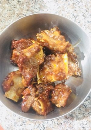 Hình của món Sườn xốt chanh leo.