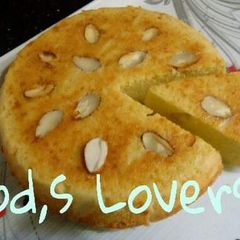 Simple almond cake (without oven) A picture of Simple almond cake (without oven).