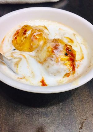 A picture of Sweet dahi vada.