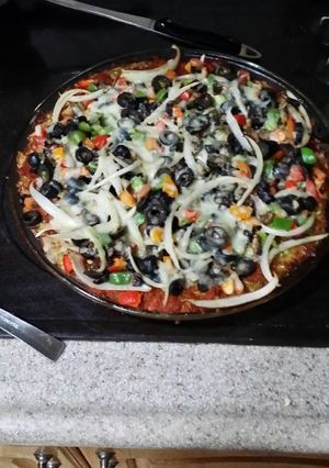 A picture of Entire Vegetables Pizza.
