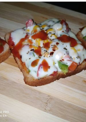A picture of Bread Pizza.