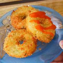 A picture of Donat Kentang Crispy.