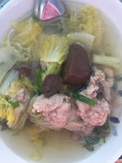 รูปของ ต้มจืดหมูเด้ง ผักกาดขาว วุ้นเส้น