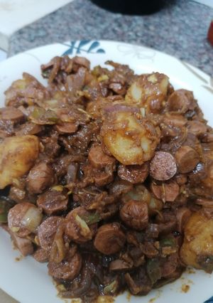 صورة لوصفة حمسة نقانق بالبطاطا