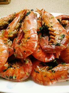 Una foto de Gambones al horno