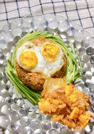 Hình của món Cơm kim chi.