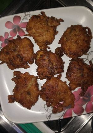পেঁয়াজি (Peyanji recipe in Bengali) রেসিপির প্রধান ছবি