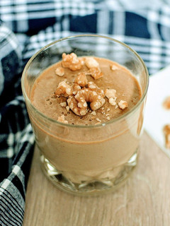 Una foto de Intxaursaltsa o salsa de nueces