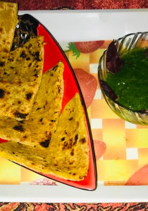 A picture of Gobhi (cauliflower) paratha.