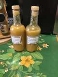 Sauces aux piments verts, ail, vinaigre et épices
