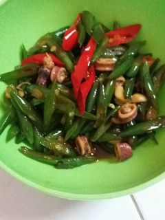 Foto resep Oseng buncis dan cumi asin