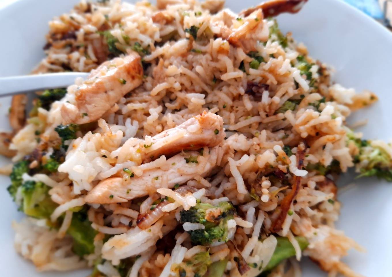 Arroz con brócoli y pollo