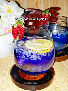 Foto resep Es Bunga Telang Selasih