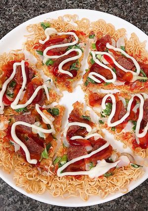 Hình của món Pizza mì tôm.
