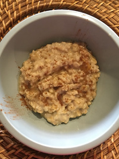 Una foto de Avena "entera" simple, especiada y sin lactosa