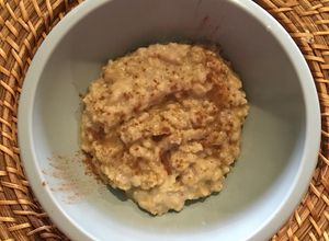 Una foto de Avena "entera" simple, especiada y sin lactosa