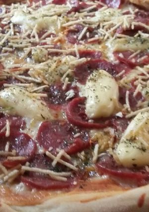 Foto de Pizza de calabresa