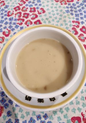 A picture of Mushroom Soup.