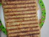 Κάτι σαν κολοκυθοκεφτές στην τοστιέρα