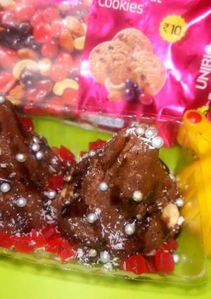 झटपट बनने वाले मोदक रेसिपी मुख्य फोटो