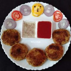 A picture of Qeemay or Aalo ke Kabab.