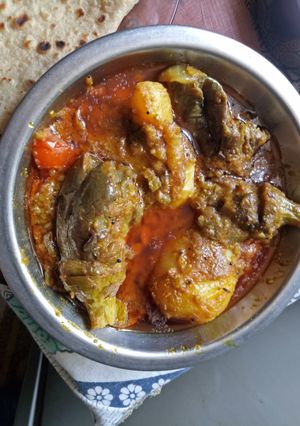 રીંગણ બટેટા નું શાક(rigan bataka nu saak recipe in Gujarati રેસીપી મુખ્ય ફોટો