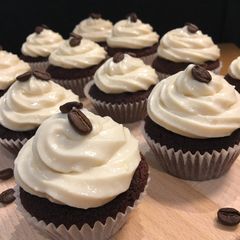 A picture of Espresso Martini Cupcakes.