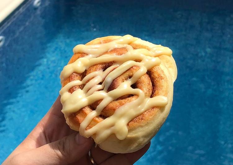  Resep  Cinnamon  Roll with Cream Cheese Frosting oleh Nadya 