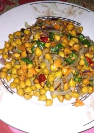 চিকপি সালাদ রেসিপির প্রধান ছবি