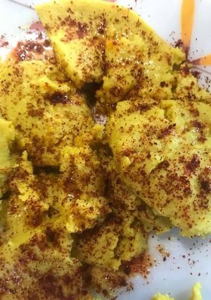 સુરતી લોચો રેસીપી મુખ્ય ફોટો