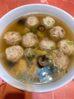 皇帝豆香菇翡翠素丸湯【電鍋】 的食譜成品照片