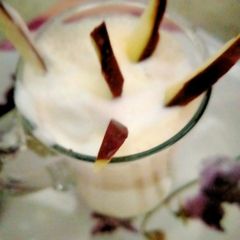 A picture of Ice cream banana shake.