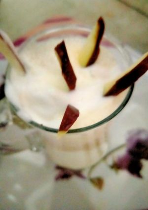 A picture of Ice cream banana shake.