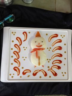 स्नो मेन इडली (Snow man Idli recipe in Hindi) रेसिपी मुख्य फोटो