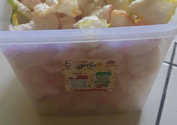 Kerupuk nasi rainbow