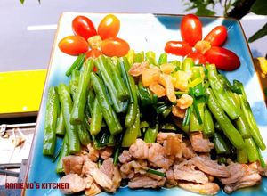 Hình của món Đậu que xào thịt ba chỉ.