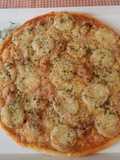 Pizza de calabaza con queso de cabra y sobrasada con masa Quebrada
