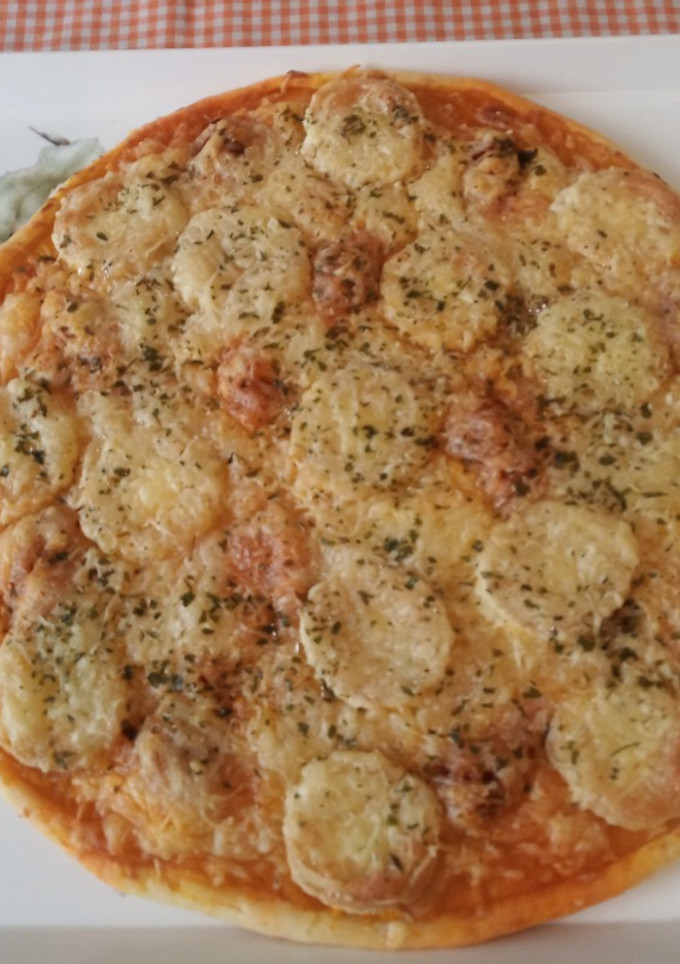 Una foto de Pizza de calabaza con queso de cabra y sobrasada con masa Quebrada